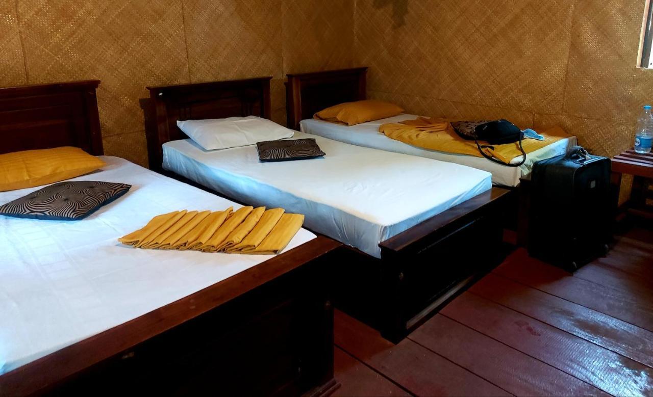 Tree House Hostel Sigiriya Exterior photo